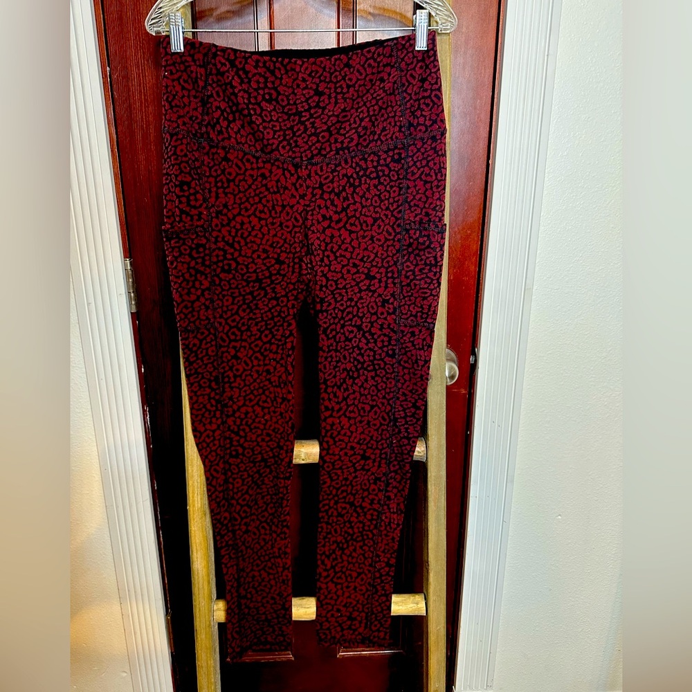 Chicos zenergy athleisure  cranberry colored leopard leggings